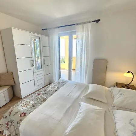 Blaz 1 - With Sea View, 150 M From The Apartamento *
