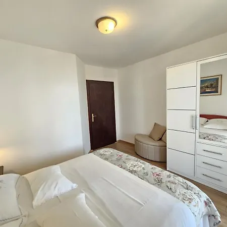 Apartamento Blaz 1 - With Sea View, 150 M From The *